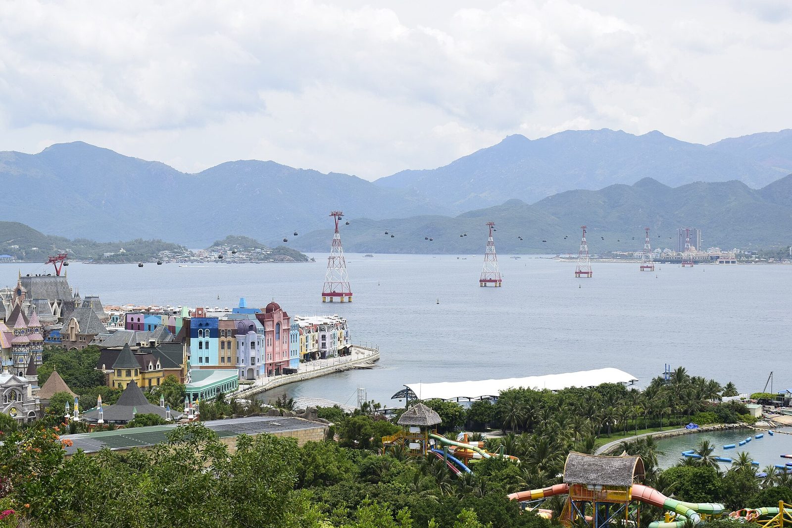 Quy hoạch đảo Hòn Tre và vịnh Nha Trang: cái gì được xây, cái gì giữ