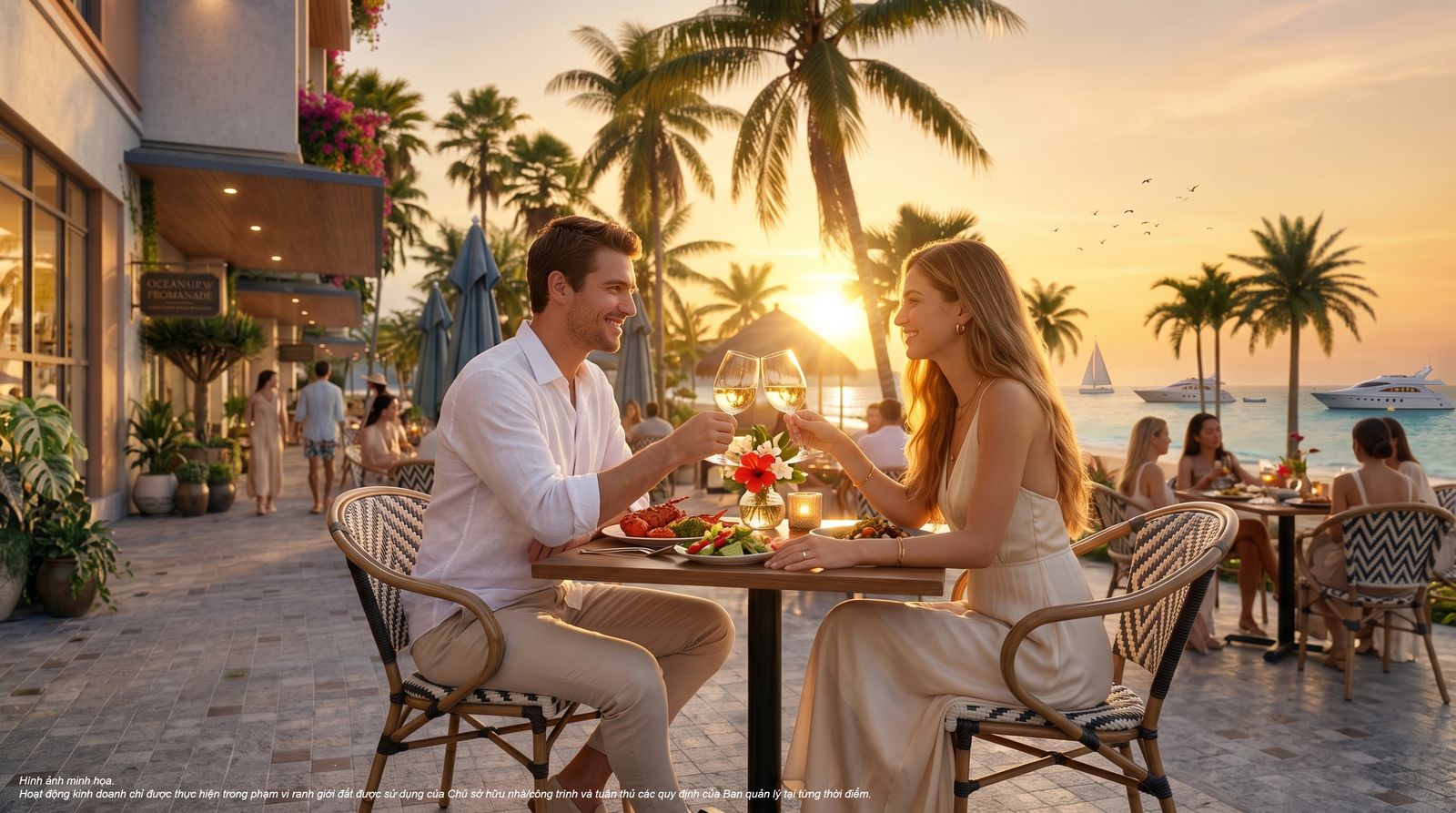 Nhà hàng hướng biển tại Vinhomes Pearl Bay lúc chiều tà